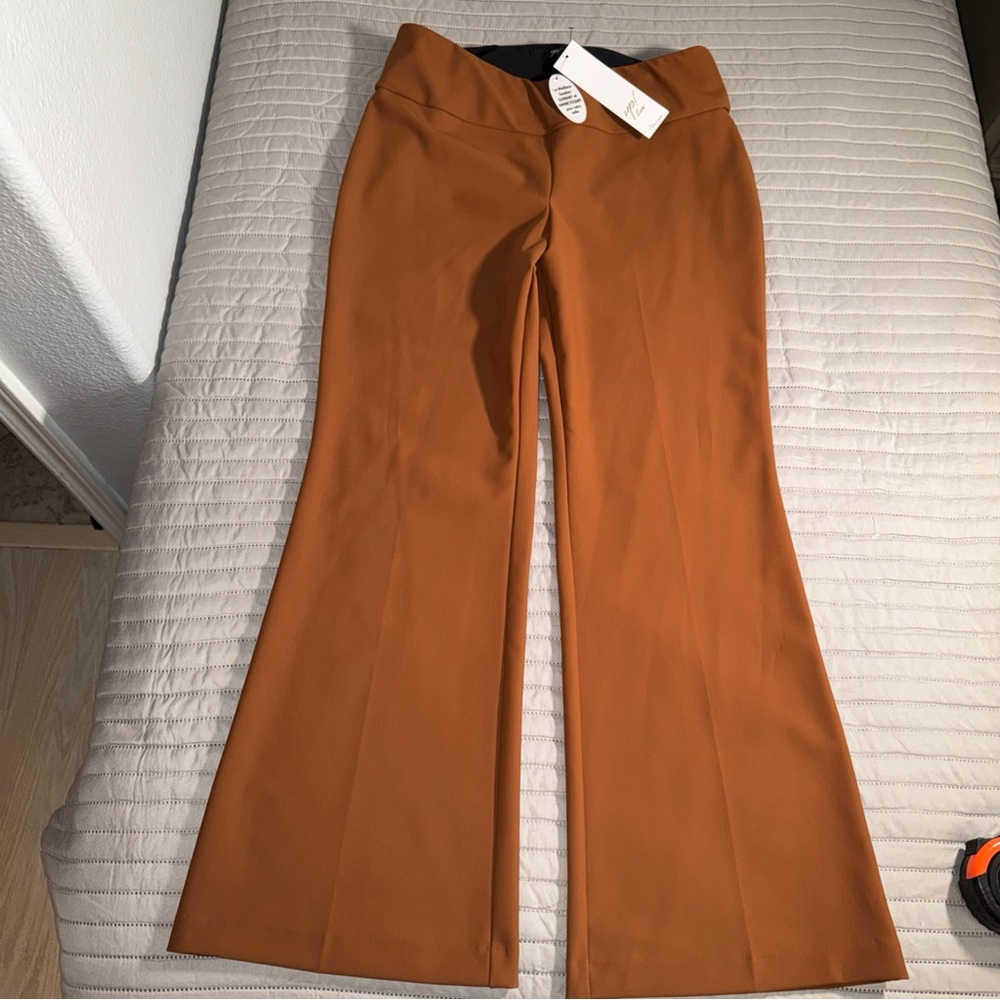 NWT Up! Luxury Elegant Tan tummy control Women's Flared Pants Sz 16